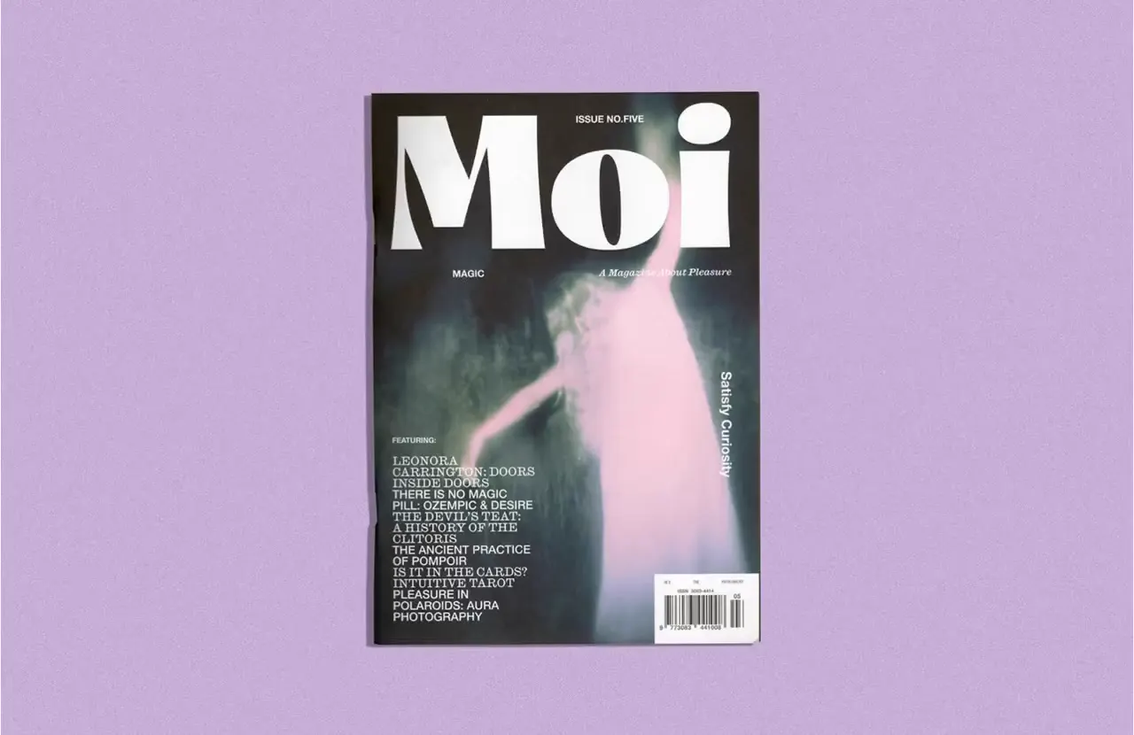 Frame from Magic magazine in lilac and red