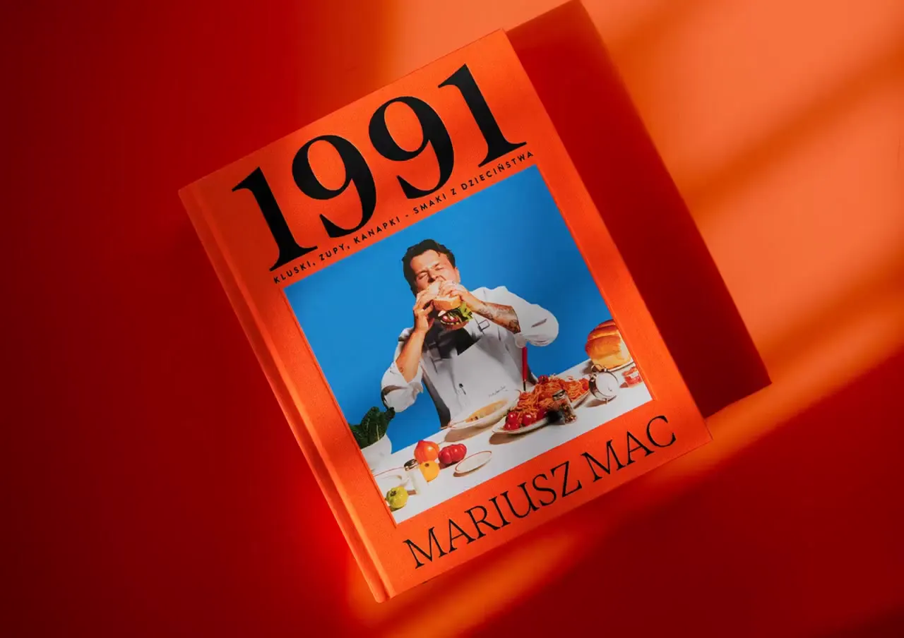 Frame from Orange and blue cooking album