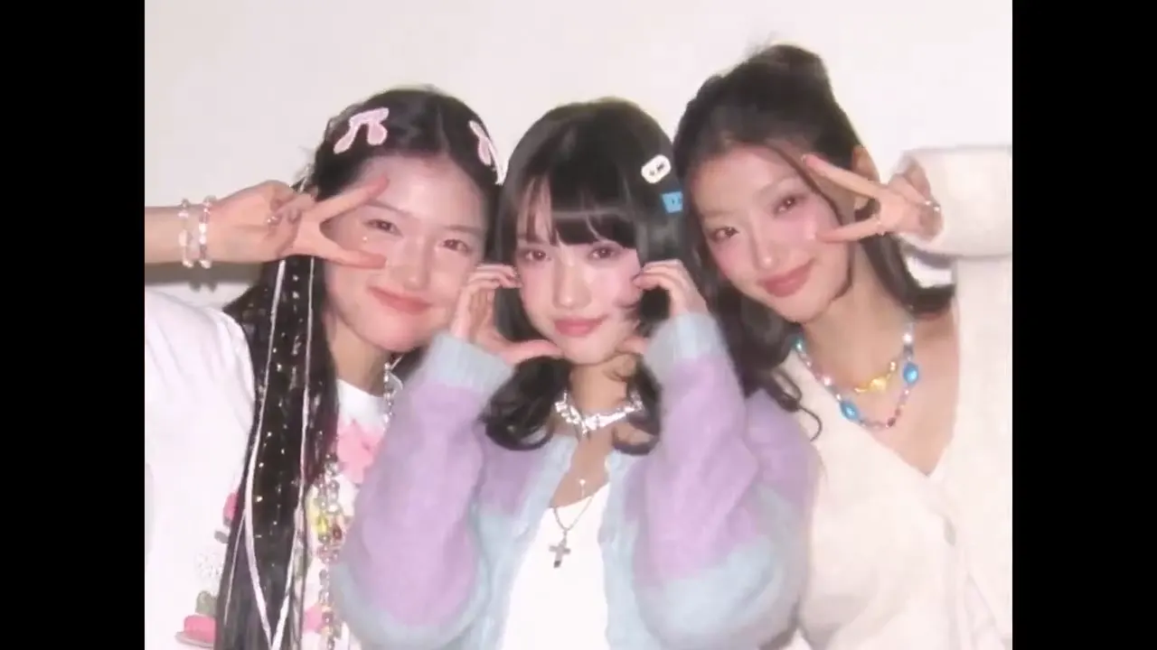 Frame from Pastel portraits in pop profile cards