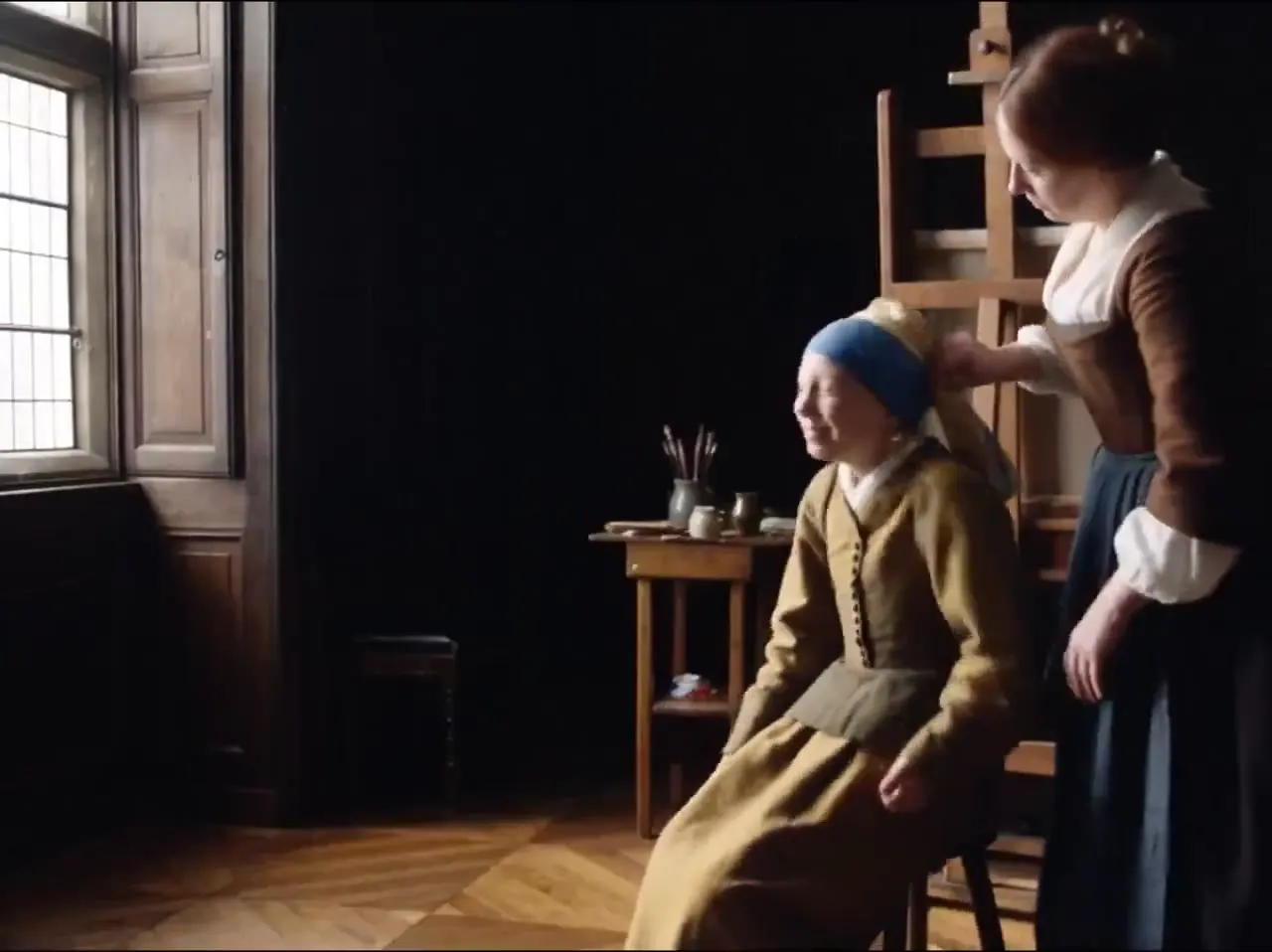 Frame from The pearl earring portrait sitting